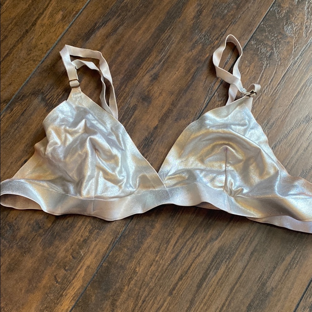 Satin Bralette in Shimmering silver